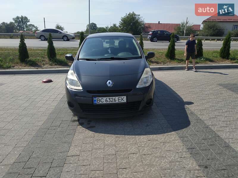Хэтчбек Renault Clio 2010 в Львове