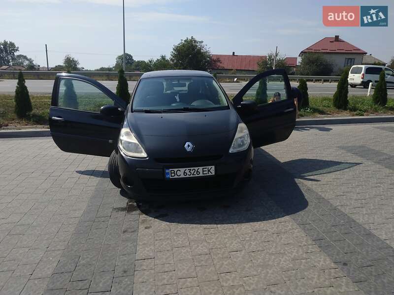 Хэтчбек Renault Clio 2010 в Львове