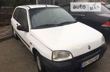 Хэтчбек Renault Clio 1996 в Петропавловской Борщаговке