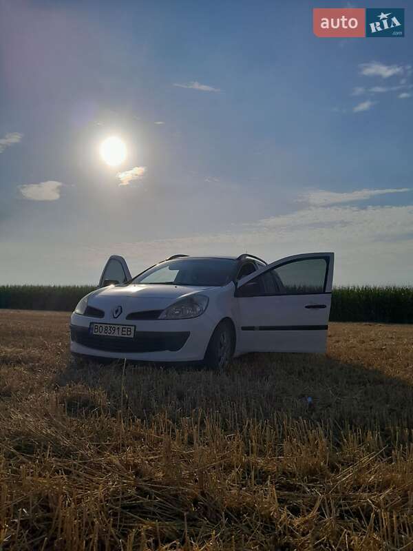 Универсал Renault Clio 2009 в Хоросткове