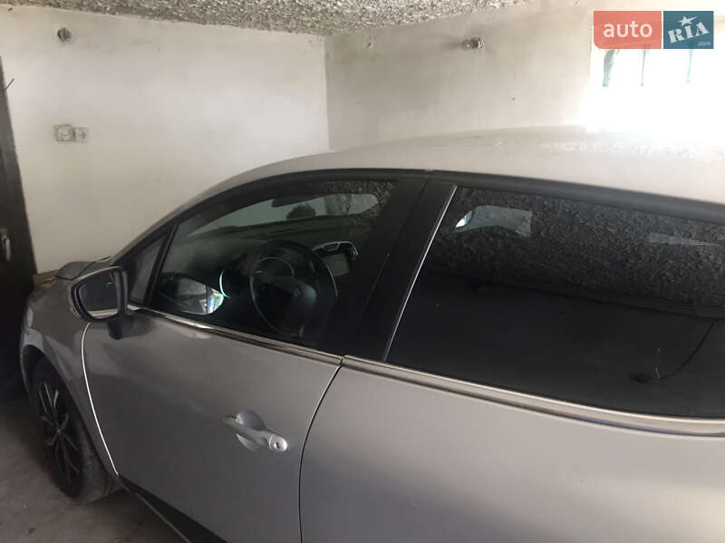Хэтчбек Renault Clio 2014 в Тячеве