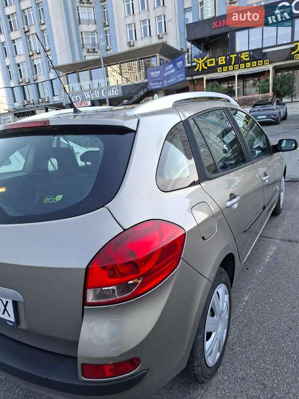 Хэтчбек Renault Clio 2008 в Киеве
