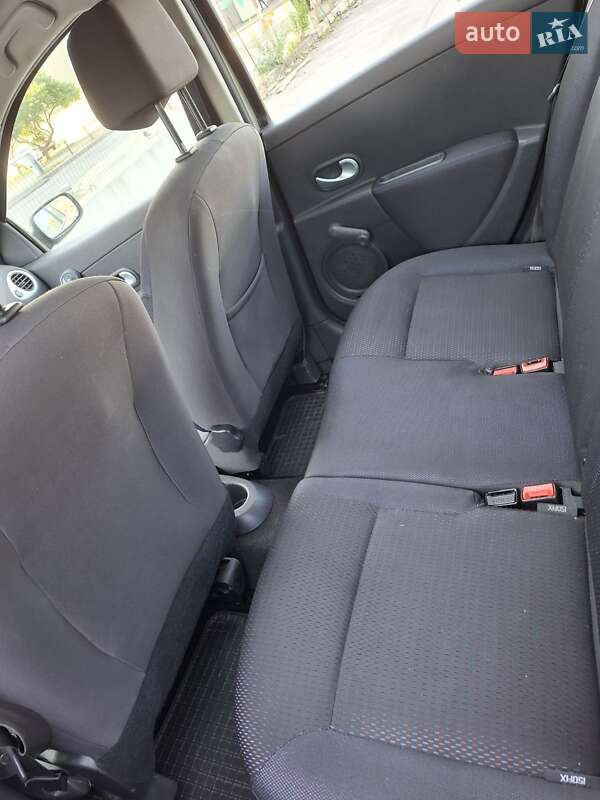 Хэтчбек Renault Clio 2008 в Киеве