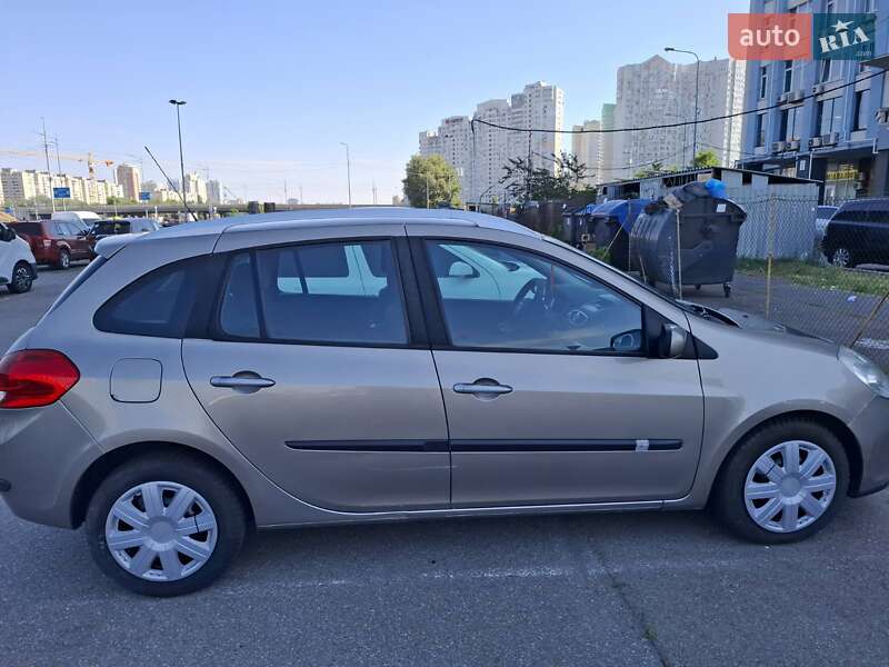 Хэтчбек Renault Clio 2008 в Киеве
