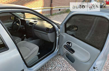 Хэтчбек Renault Clio 2002 в Львове