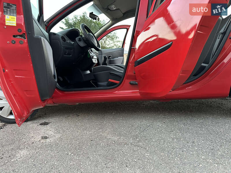 Хэтчбек Renault Clio 2009 в Тернополе