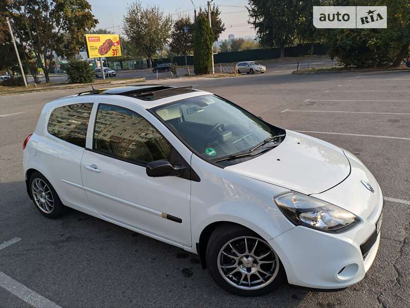 Хэтчбек Renault Clio 2010 в Белой Церкви