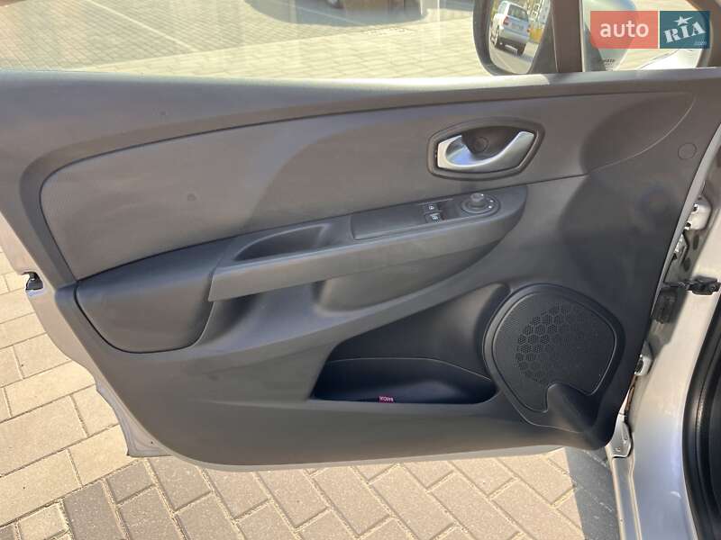 Универсал Renault Clio 2015 в Одессе