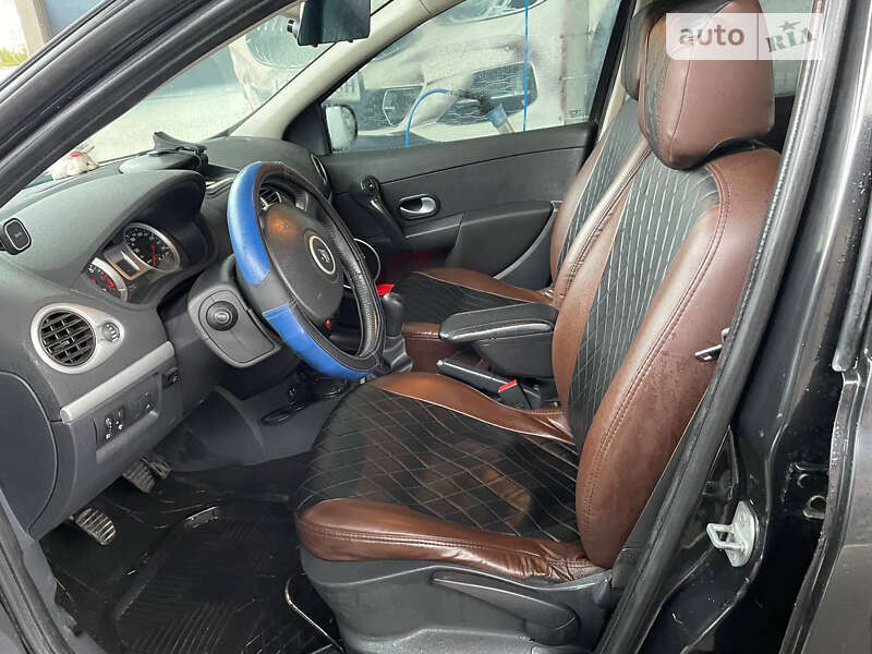 Универсал Renault Clio 2010 в Львове