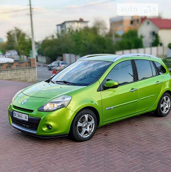 Универсал Renault Clio 2010 в Ровно