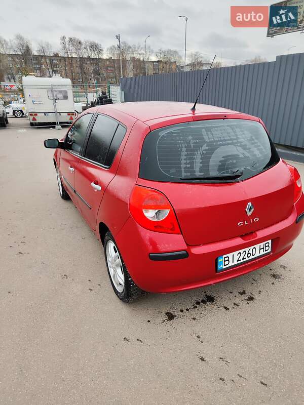 Хэтчбек Renault Clio 2009 в Полтаве