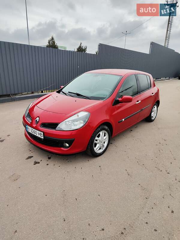 Хэтчбек Renault Clio 2009 в Полтаве