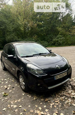 Хэтчбек Renault Clio 2011 в Львове