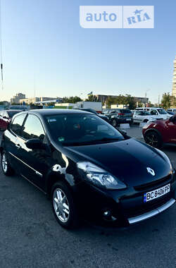 Хэтчбек Renault Clio 2011 в Львове