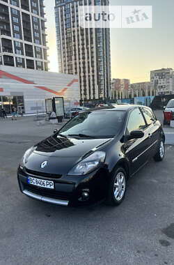 Хэтчбек Renault Clio 2011 в Львове