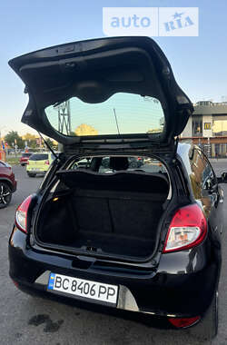 Хэтчбек Renault Clio 2011 в Львове