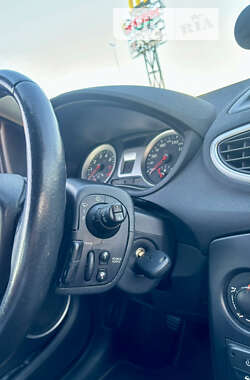Хетчбек Renault Clio 2011 в Львові