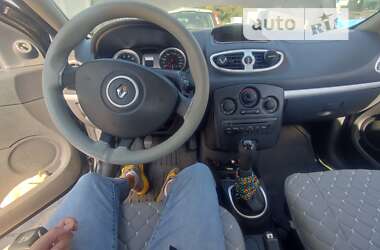 Хэтчбек Renault Clio 2010 в Тернополе