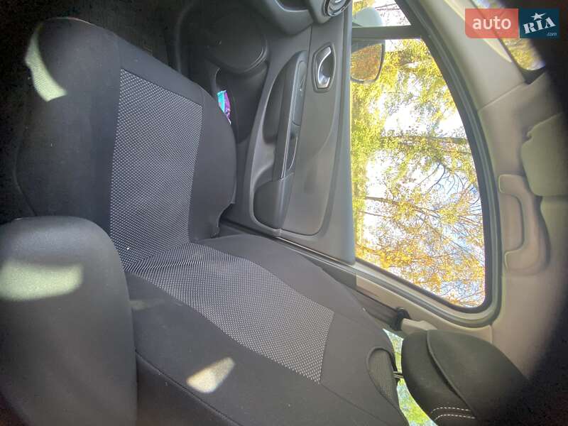 Універсал Renault Clio 2016 в Кропивницькому