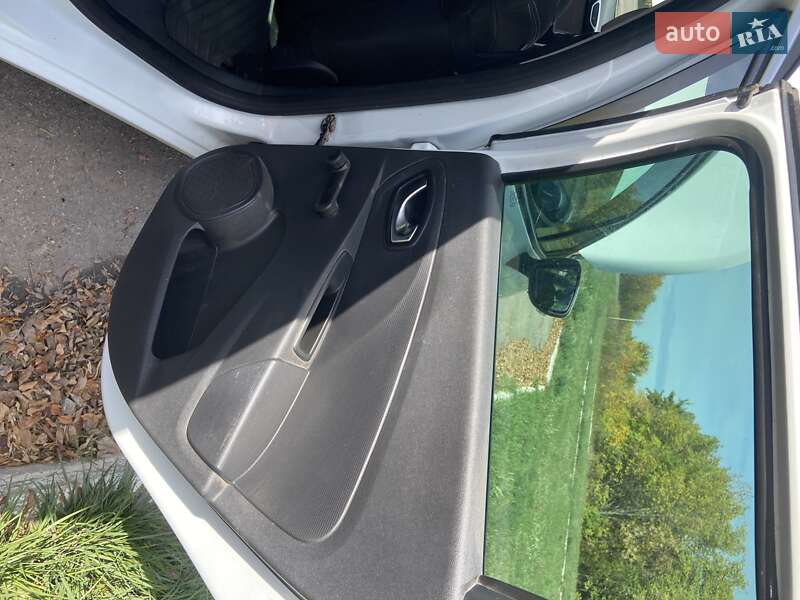 Універсал Renault Clio 2016 в Кропивницькому