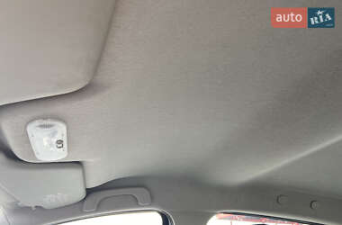 Хэтчбек Renault Clio 2009 в 