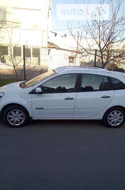 Универсал Renault Clio 2011 в Ивано-Франковске