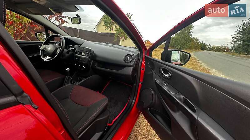 Хэтчбек Renault Clio 2015 в Киеве