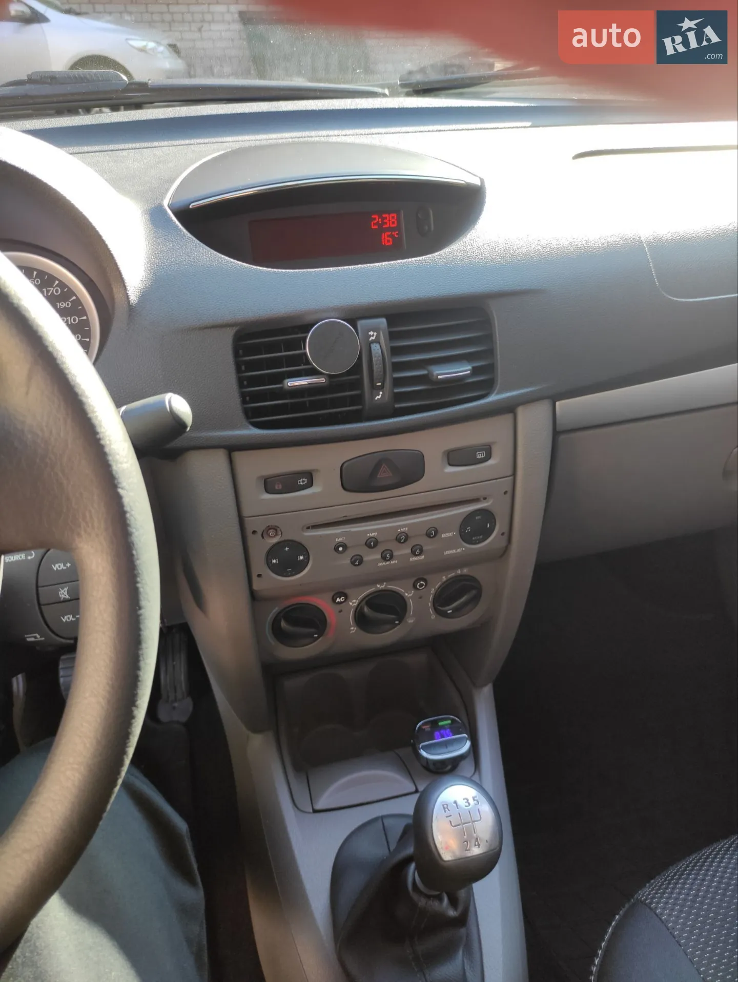 2011 Renault Clio - мініатюра 13