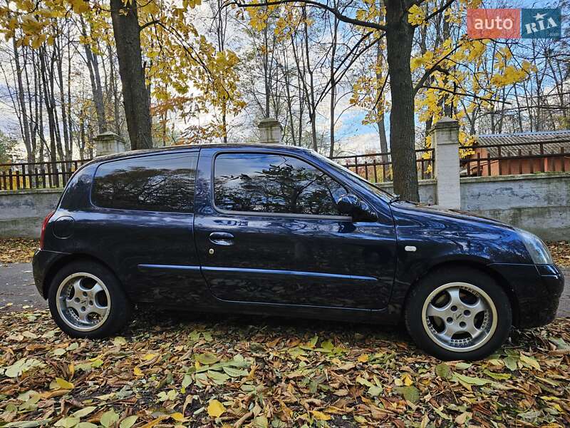 Хэтчбек Renault Clio 2004 в Виннице