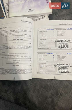 Хэтчбек Renault Clio 2006 в 