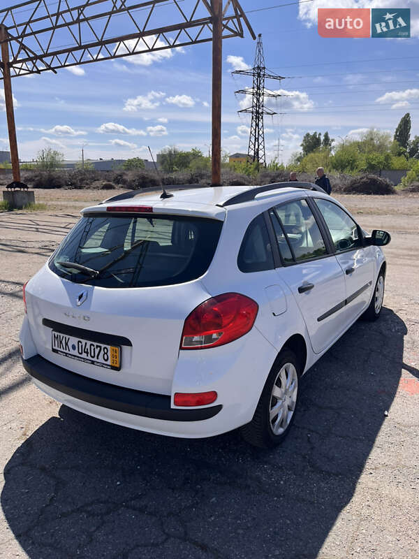 Универсал Renault Clio 2012 в Запорожье фото 5 Универсал Renault Clio 2012 в Запорожье