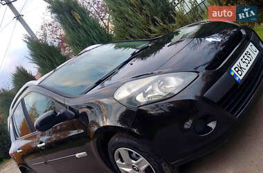 Универсал Renault Clio 2010 в Червонограде