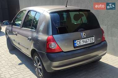 Хэтчбек Renault Clio 2003 в Сторожинце