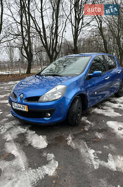 Хэтчбек Renault Clio 2006 в Виннице