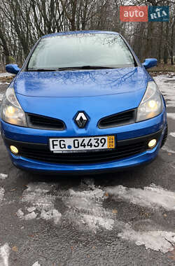 Хэтчбек Renault Clio 2006 в Виннице