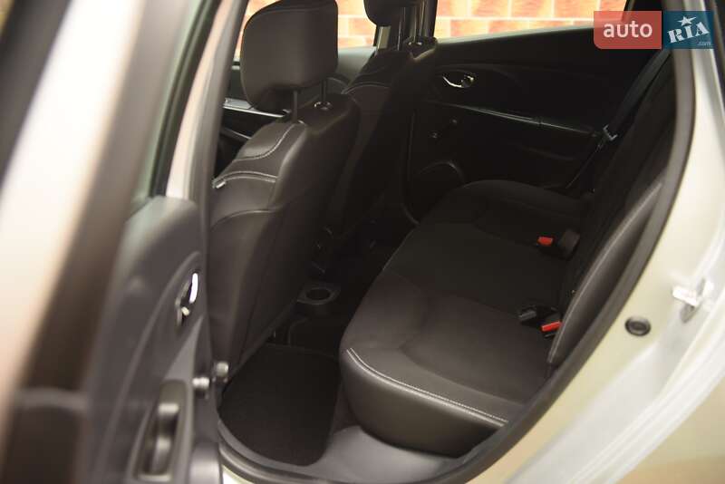 Универсал Renault Clio 2013 в Калуше