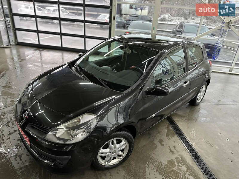 Хетчбек Renault Clio 2005 в Луцьку