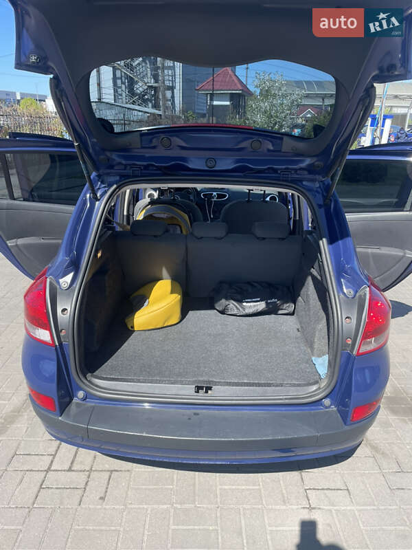 Универсал Renault Clio 2009 в Киеве