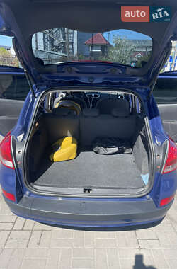 Универсал Renault Clio 2009 в 