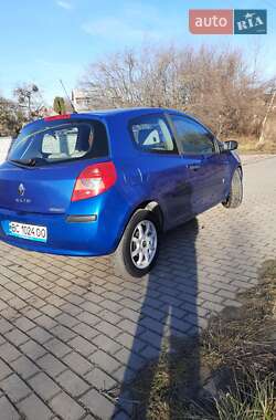 Хетчбек Renault Clio 2005 в Львові