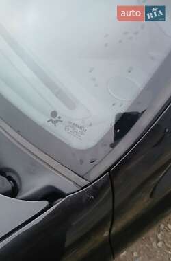 Седан Renault Clio 2007 в 