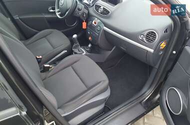 Универсал Renault Clio 2011 в 