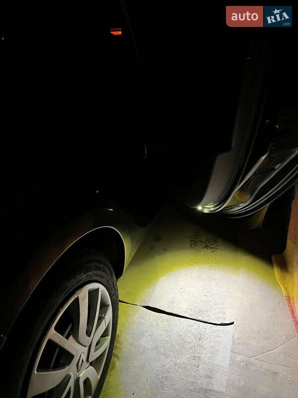 Хэтчбек Renault Clio 2006 в Калуше