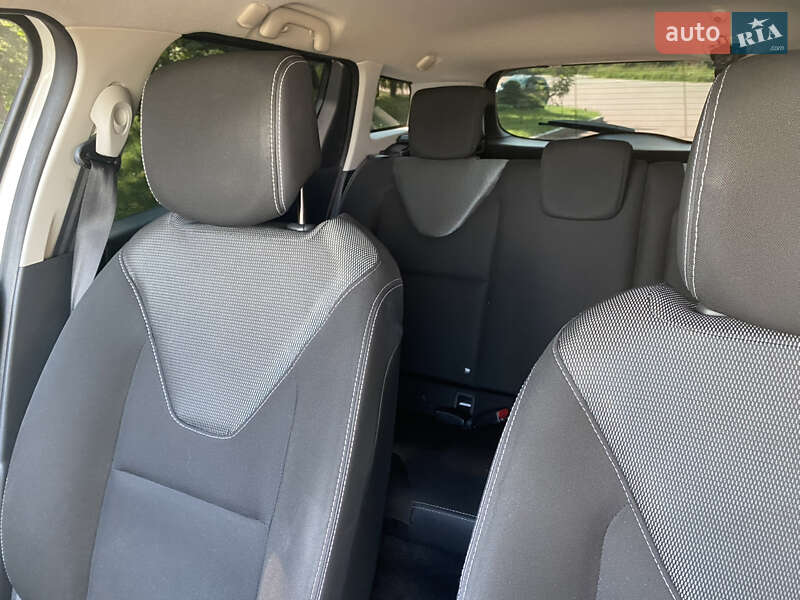 Универсал Renault Clio 2013 в Житомире фото 13 Универсал Renault Clio 2013 в Житомире