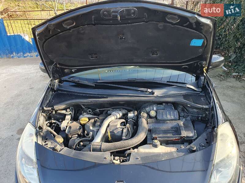 Универсал Renault Clio 2009 в Одессе