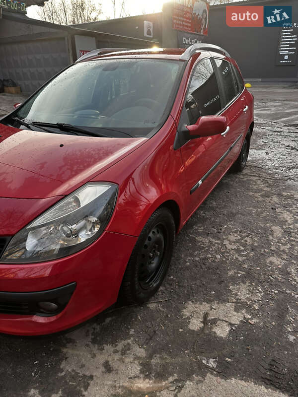 Универсал Renault Clio 2008 в Киеве