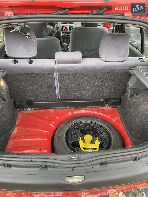Хэтчбек Renault Clio 1998 в Залещиках фото 10 Хэтчбек Renault Clio 1998 в Залещиках
