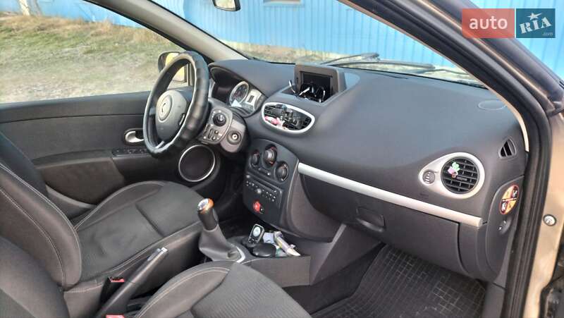 Хэтчбек Renault Clio 2011 в Одессе фото 8 Хэтчбек Renault Clio 2011 в Одессе