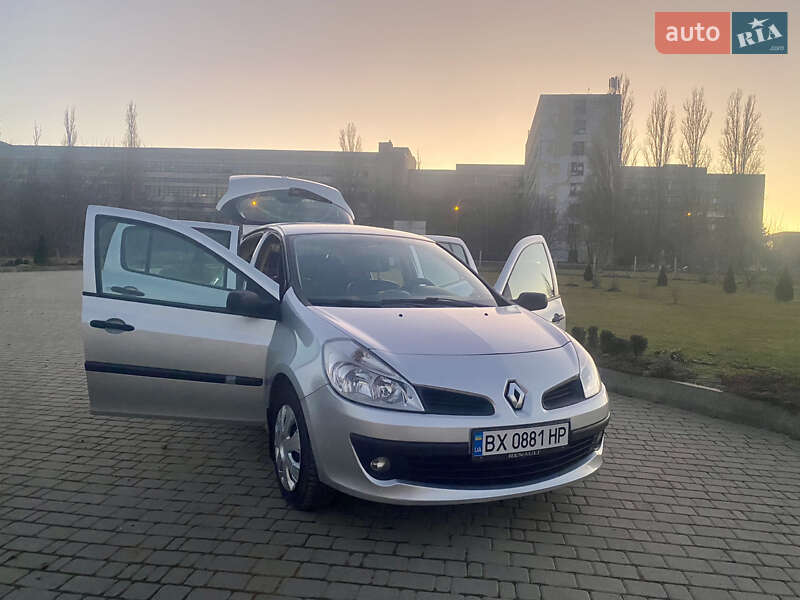 Хэтчбек Renault Clio 2007 в Каменец-Подольском