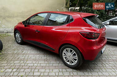 Хэтчбек Renault Clio 2012 в 